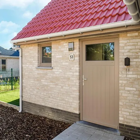 Cozy Polder House On The Westhinder Domain *